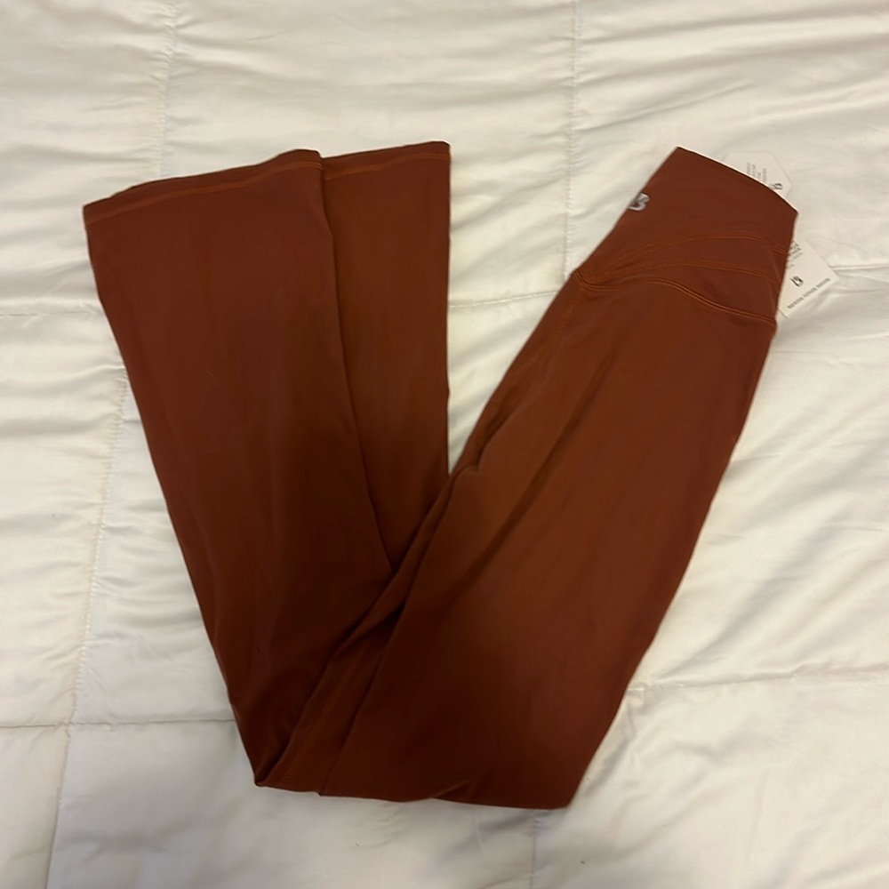 Buff Bunny Flare Leggings